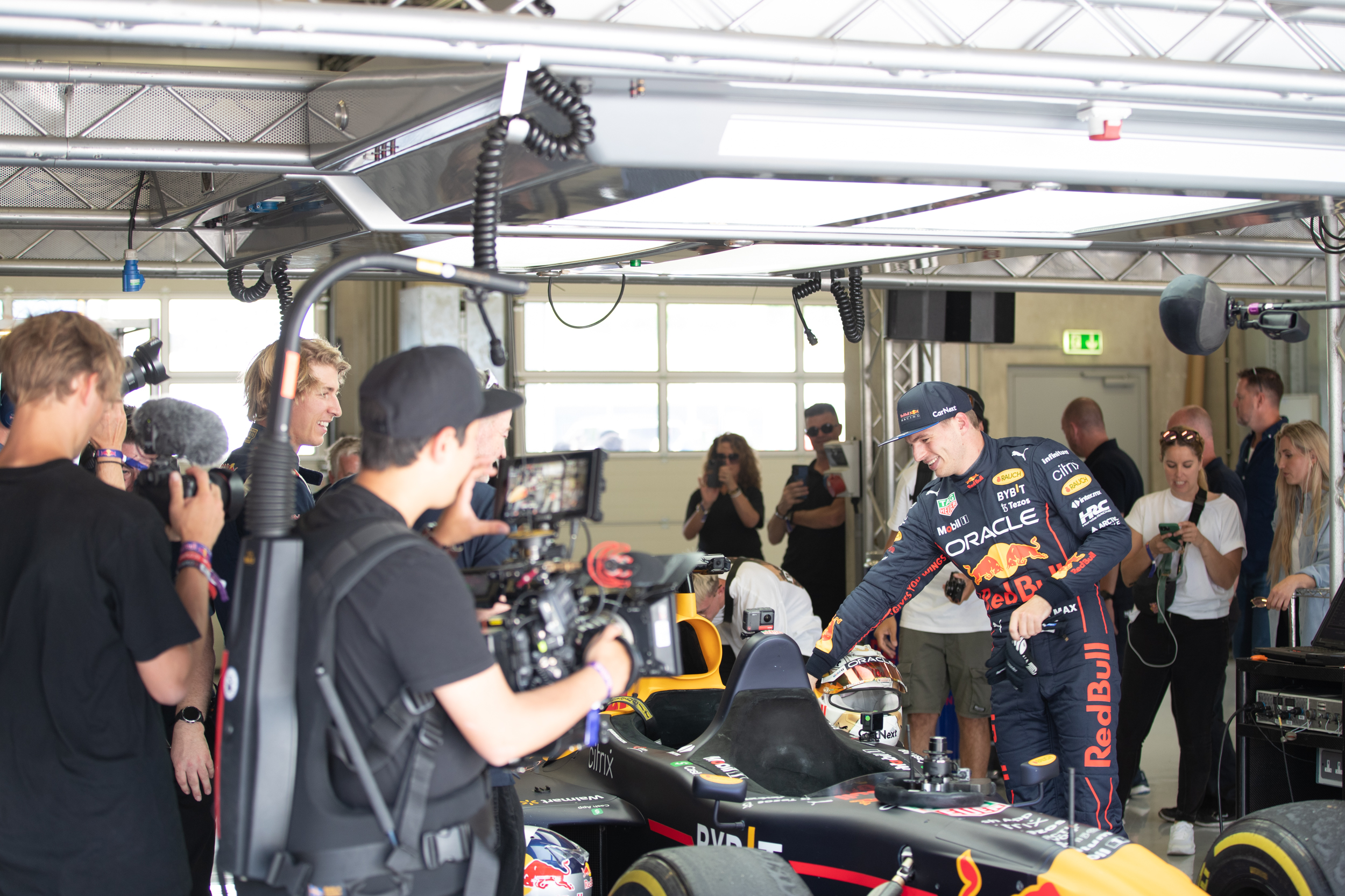 After ride chat - Max Verstappen & Fabio Wibmer - Formula One - Seater Project - Red Bull Ring 2022