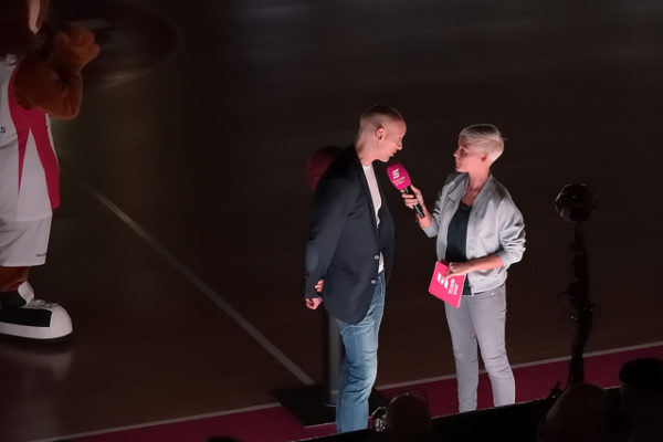Telekom Magenta - Game Opener